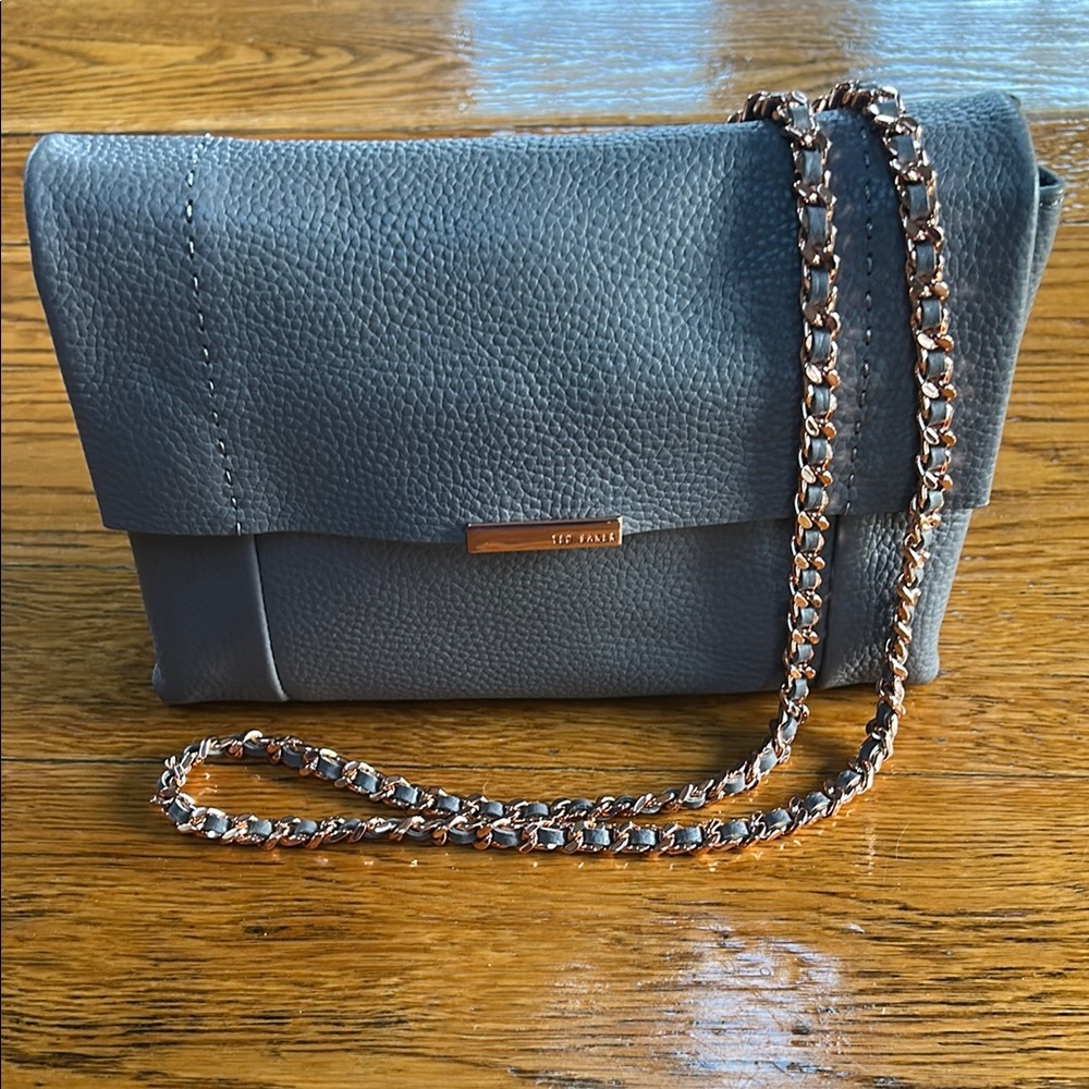 Ted Baker London Parson handbag. Gray with rosegold details. Excellent condition